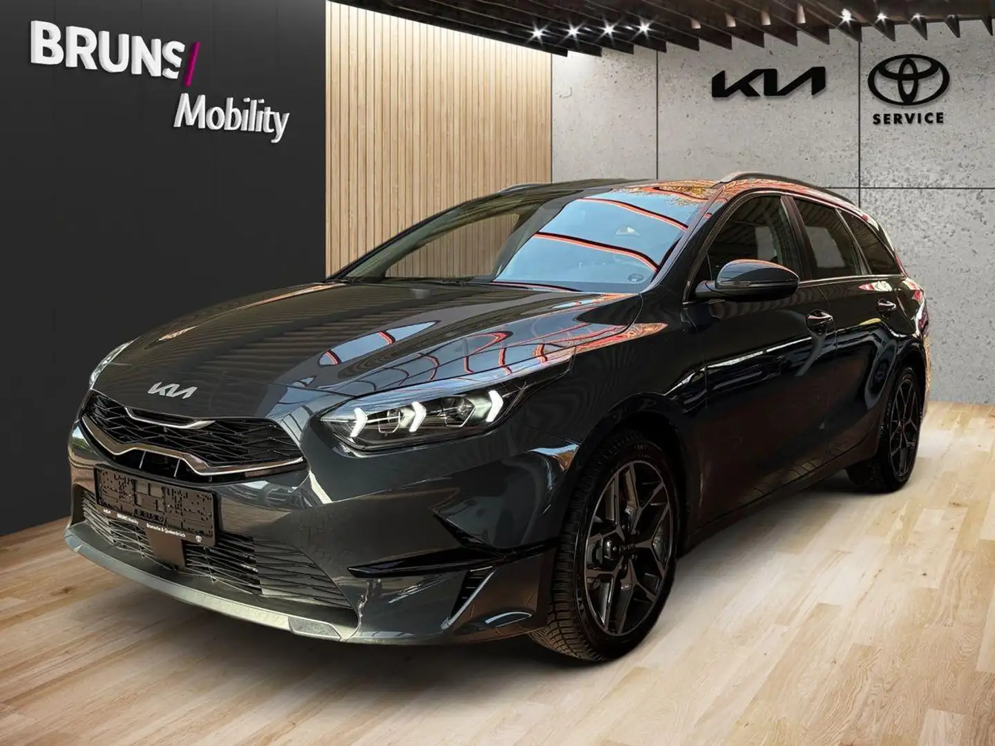 Kia Ceed SW / cee'd SW 1.5T DCT Spirit Navi Kamera SHZ Gris - 2