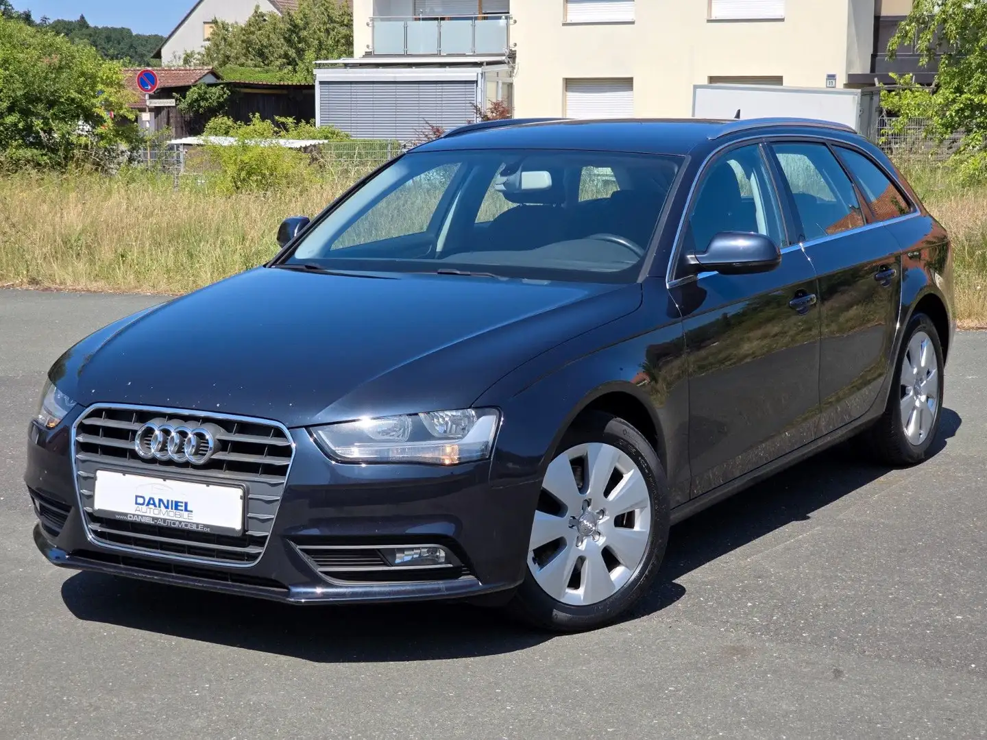 Audi A4 Avant 3.0 TDI Ambiente 1.HAND+NAVI+KLIMAAUT.+ Blau - 2