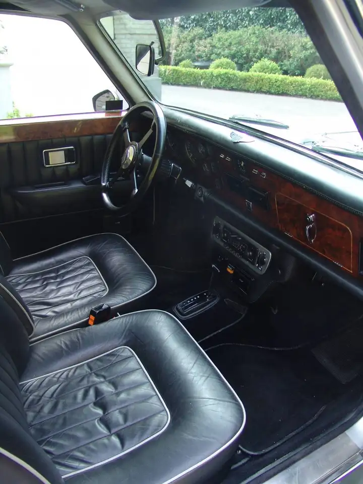 Panther Westwinds De Ville sedan, foto 8