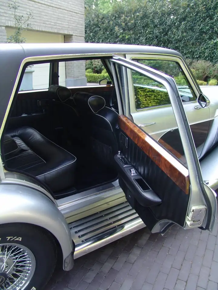 Panther Westwinds De Ville sedan, foto 4