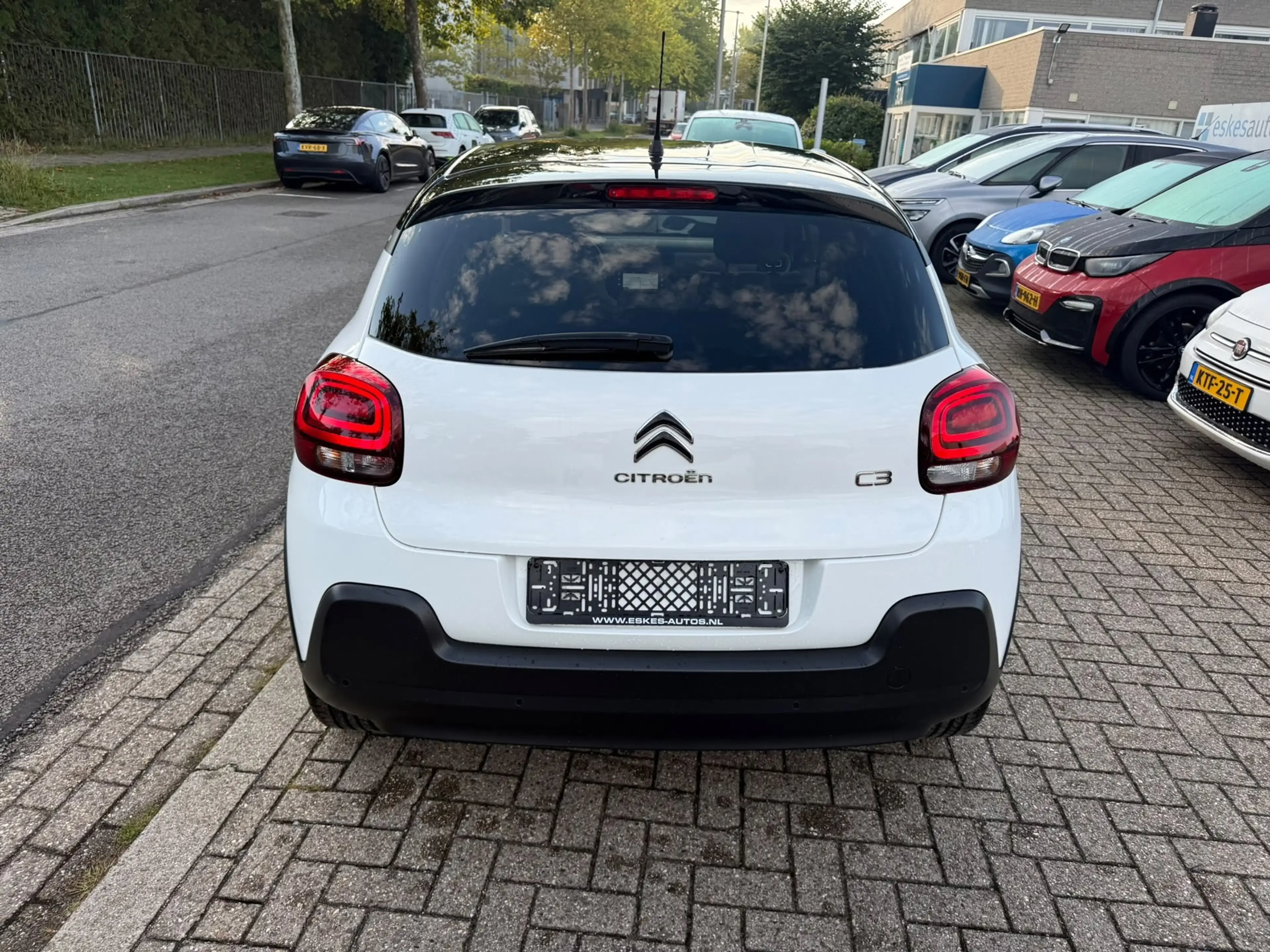 Citroen C3 1.2 PureTech Shine,Navi, Camera, Airco, Dealer aut — photo 6