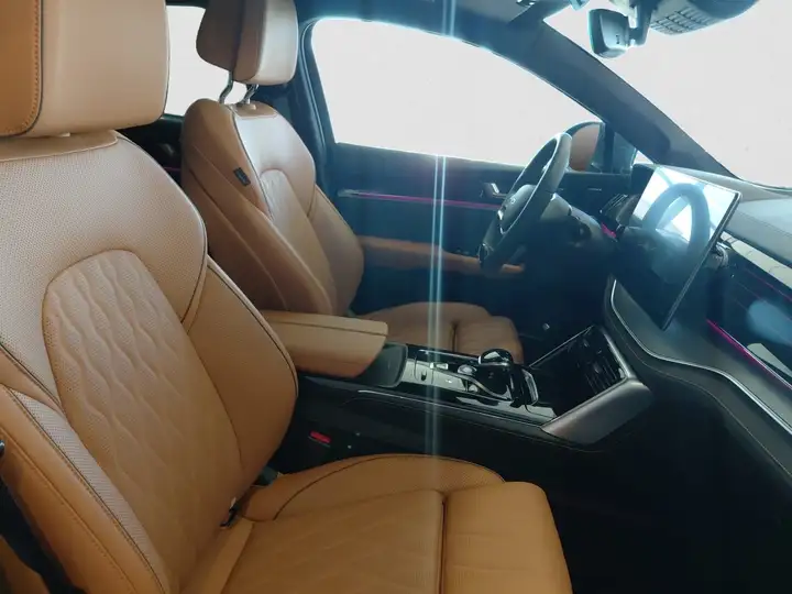 BYD Tang Flagship 2026, foto 14