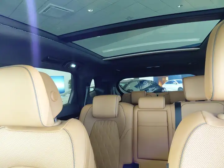 BYD Tang Flagship 2026, foto 17