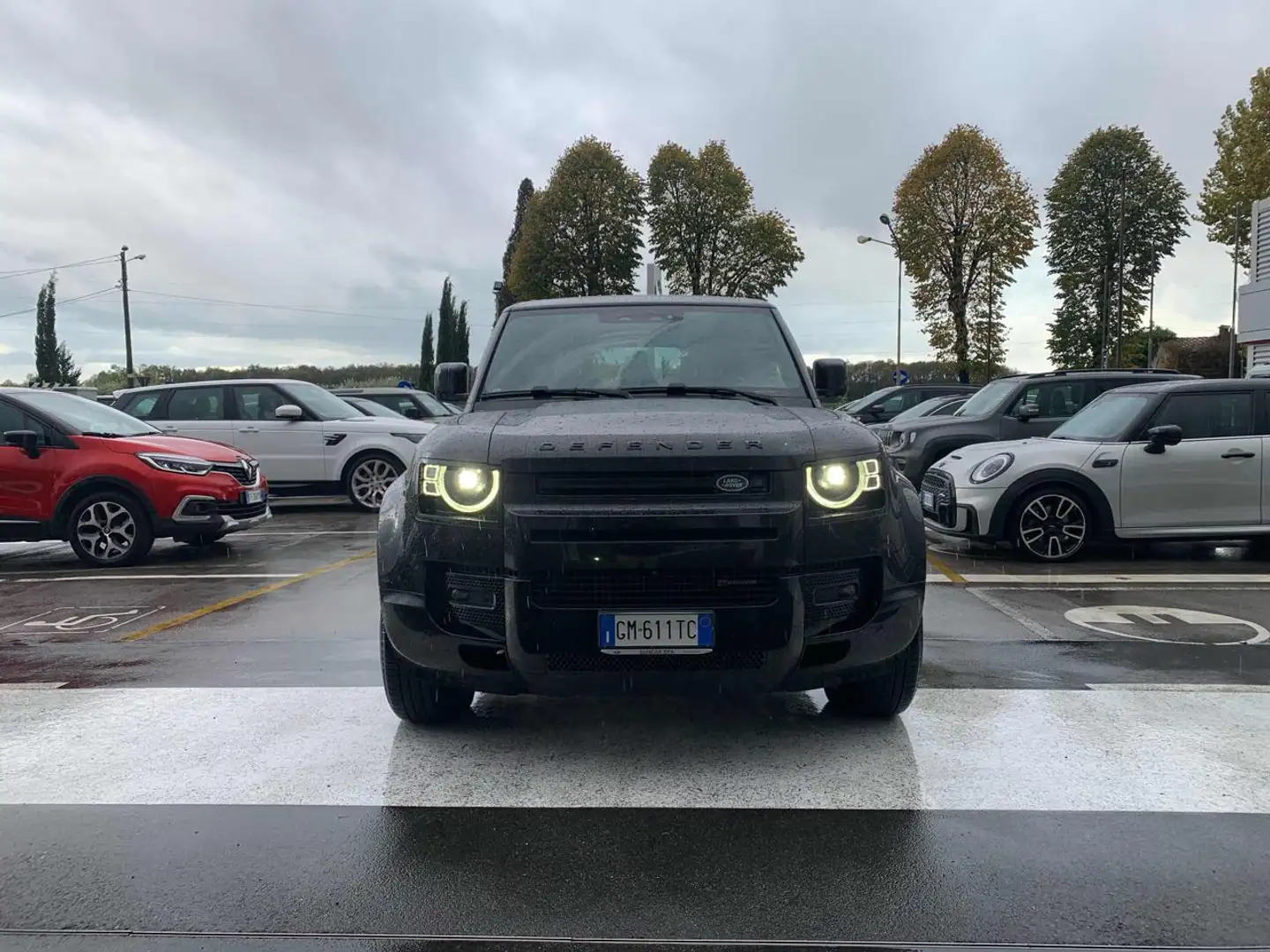 Land Rover Defender 110 3.0D I6 250 CV AWD Auto X-Dynamic HSE Noir - 1