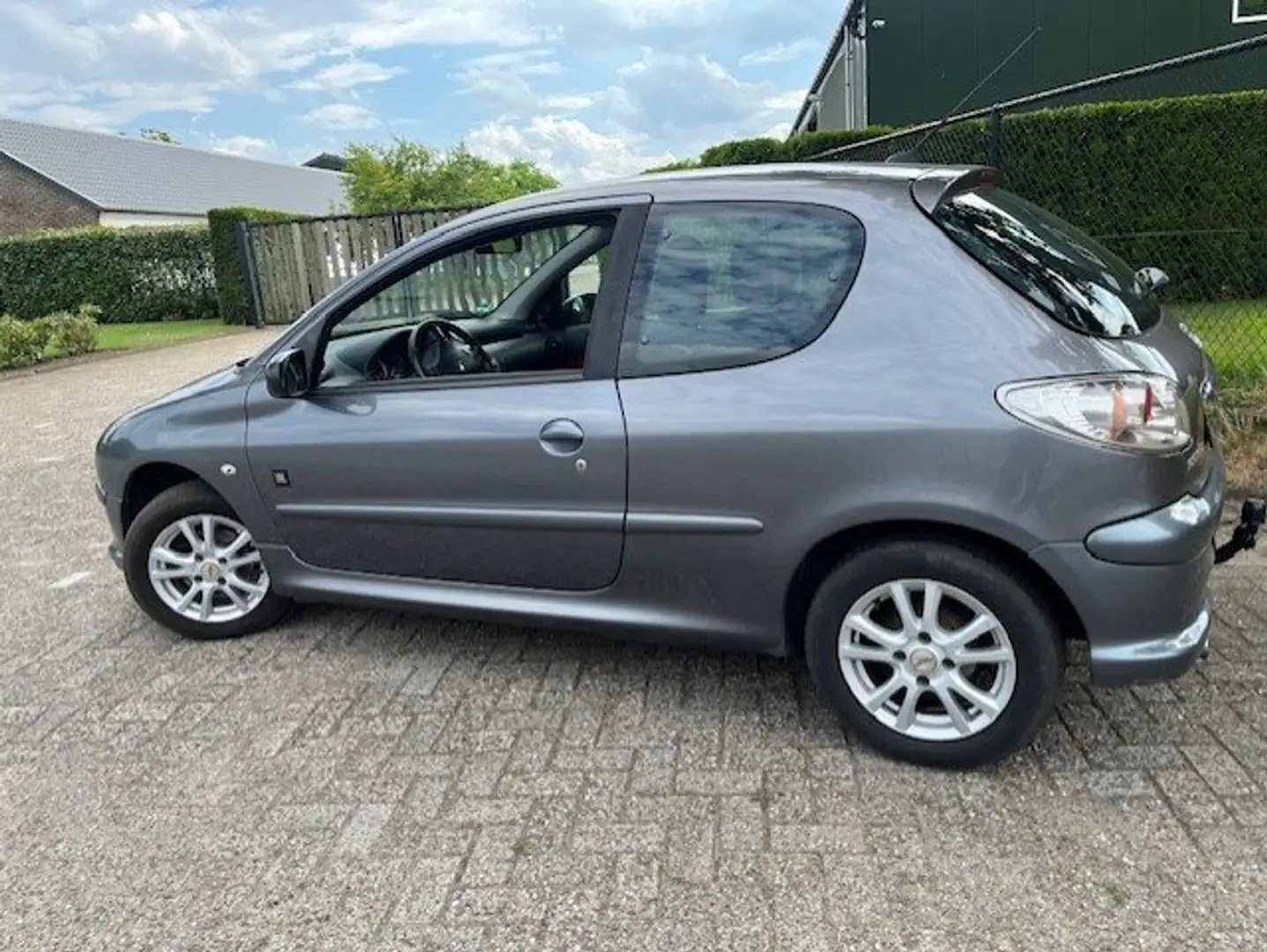 Peugeot 206 1.4 Forever Grijs - 2