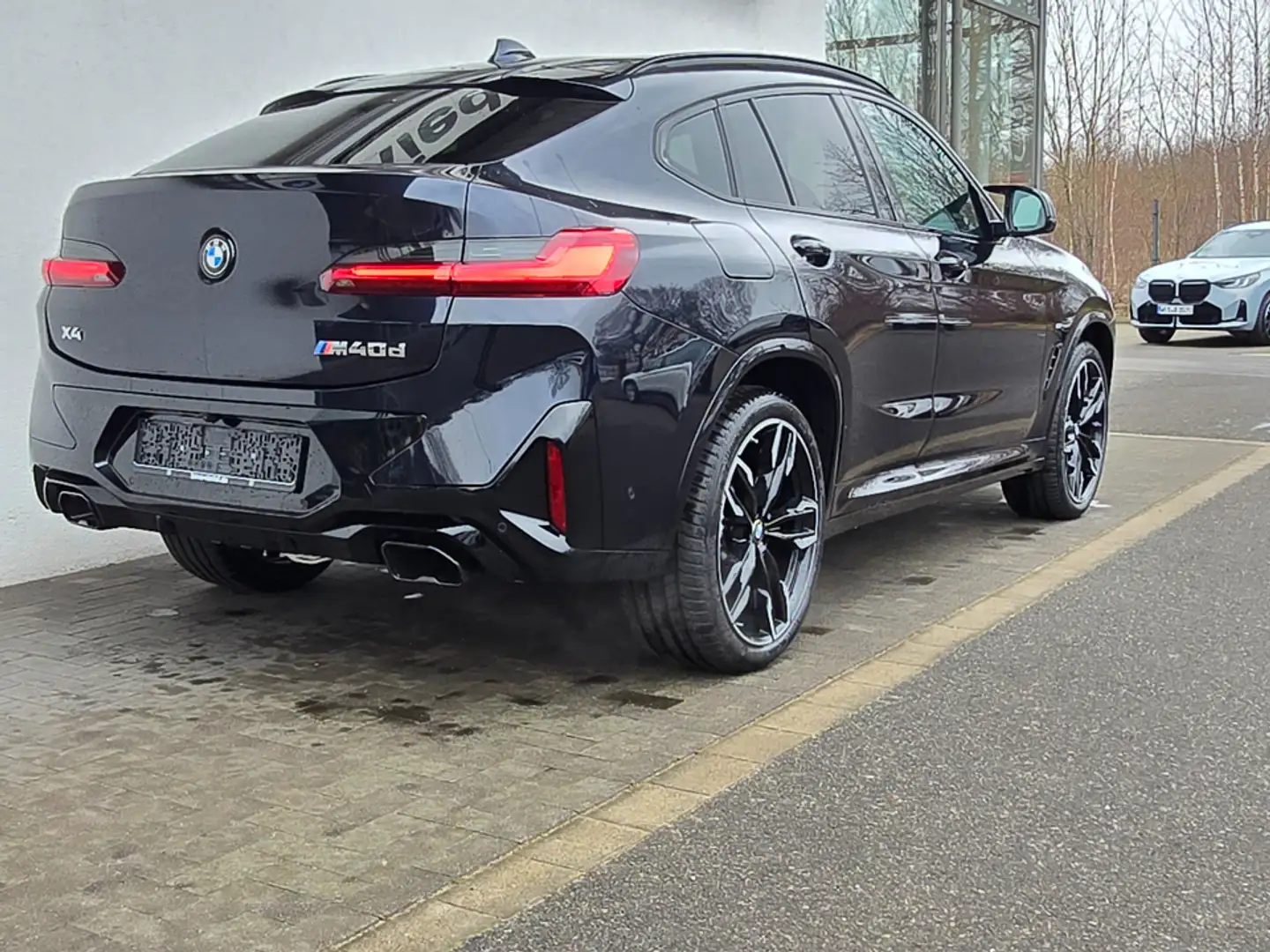 BMW X4 M40d AT Innovationsp. Sport Aut. Panorama AHK Zwart - 2