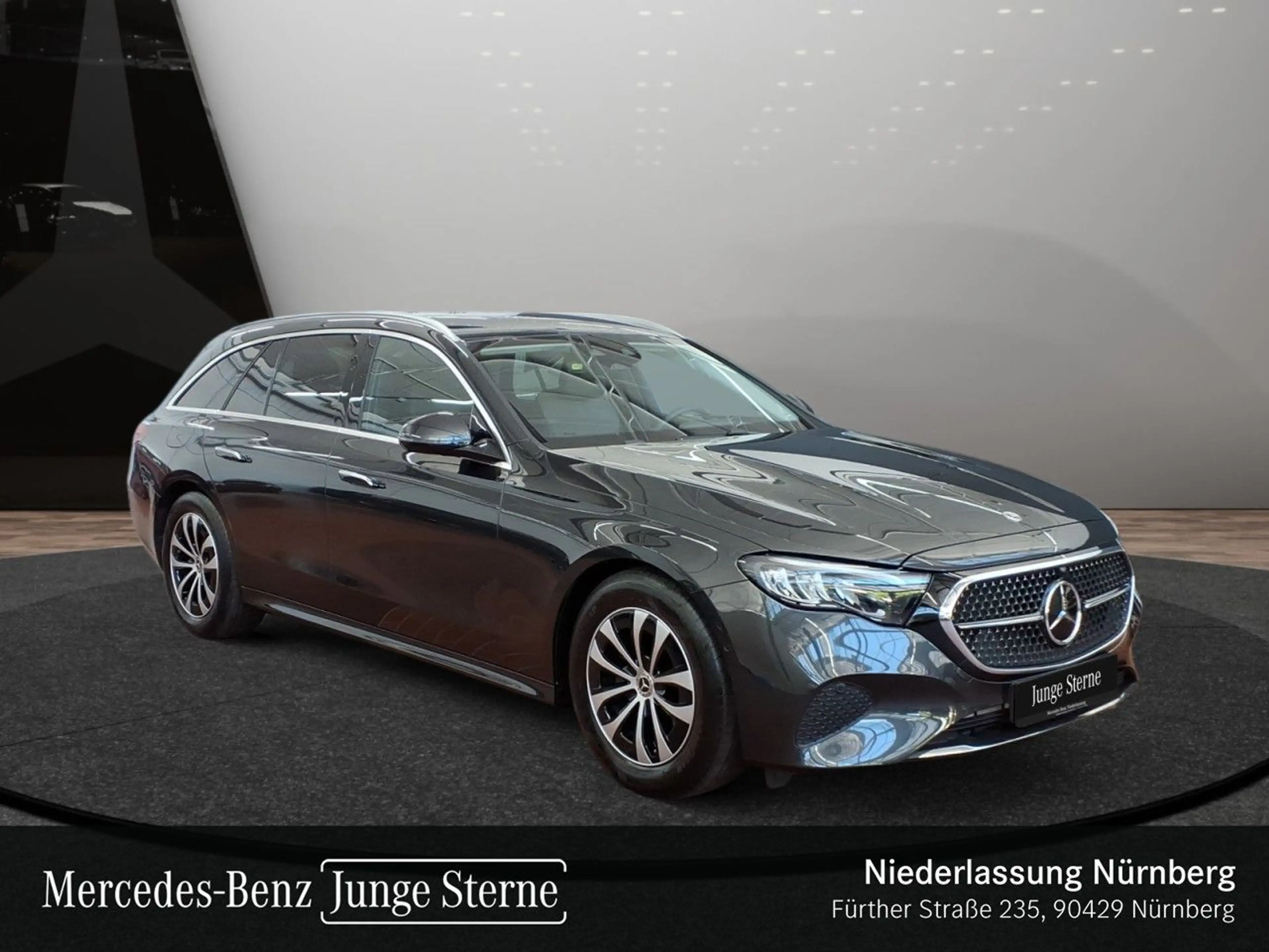Mercedes-Benz E 200 T Avantgarde Fahrass WideScreen Distr. LED — photo 4