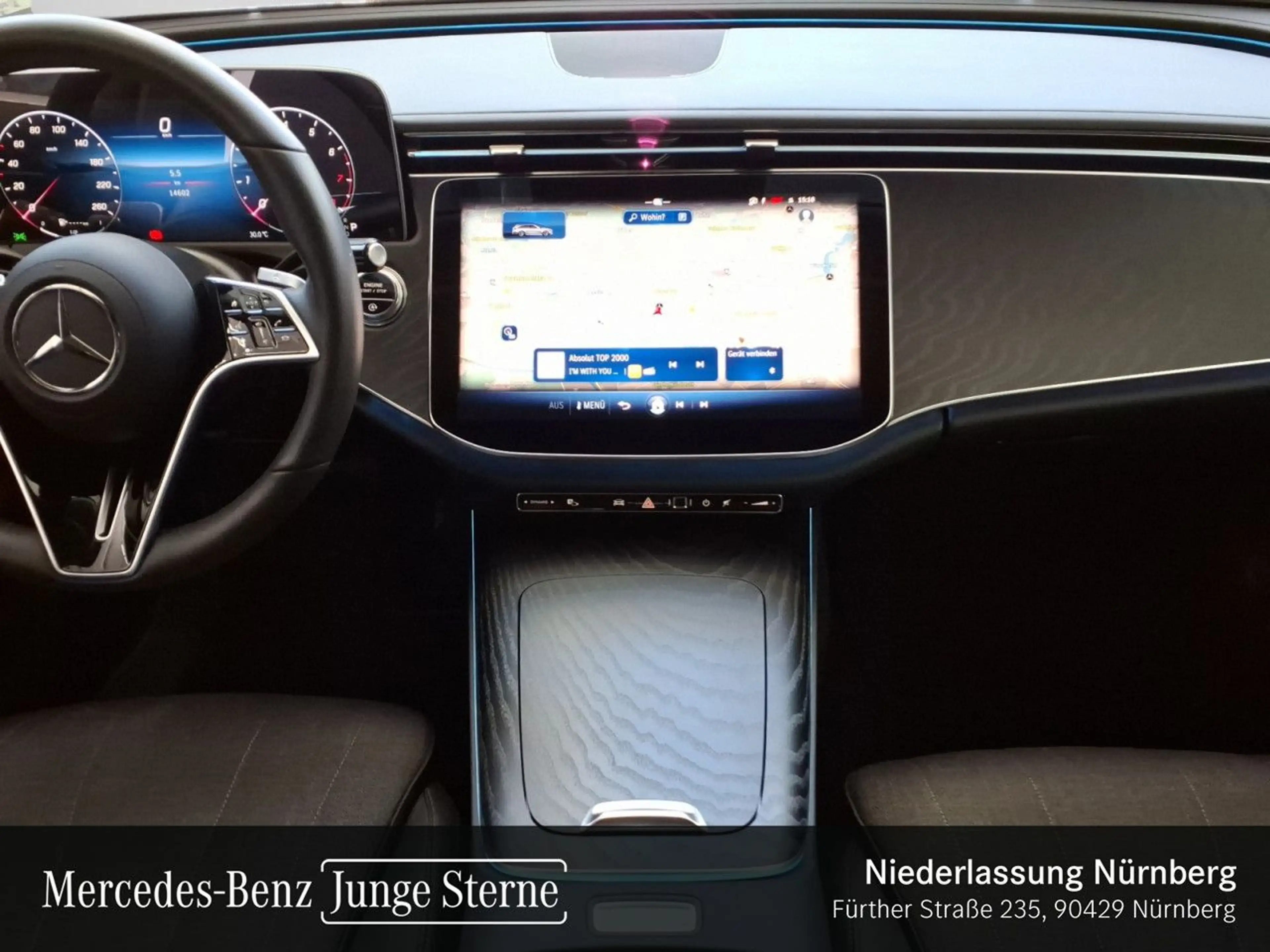 Mercedes-Benz E 200 T Avantgarde Fahrass WideScreen Distr. LED — photo 14