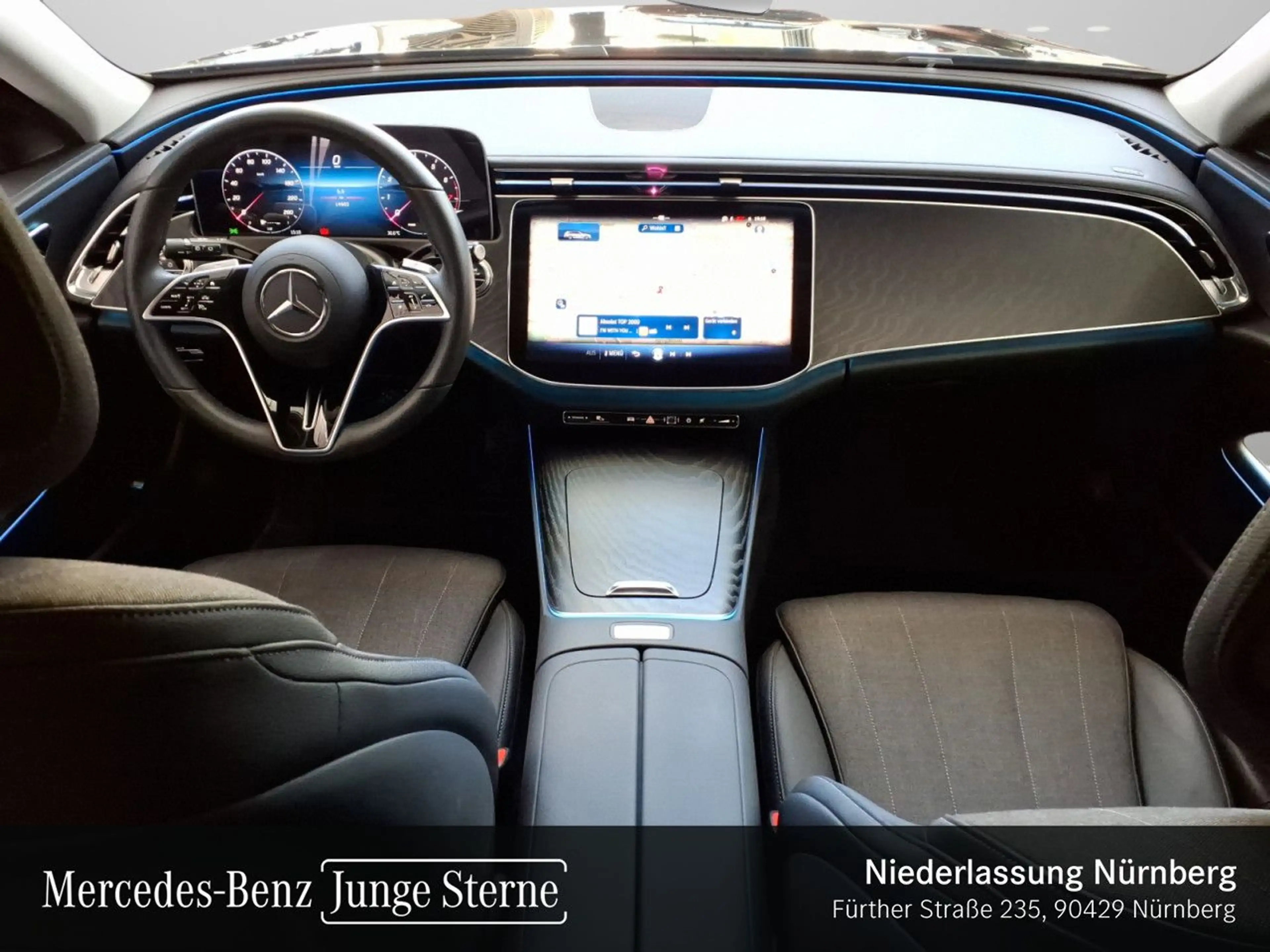 Mercedes-Benz E 200 T Avantgarde Fahrass WideScreen Distr. LED — photo 12