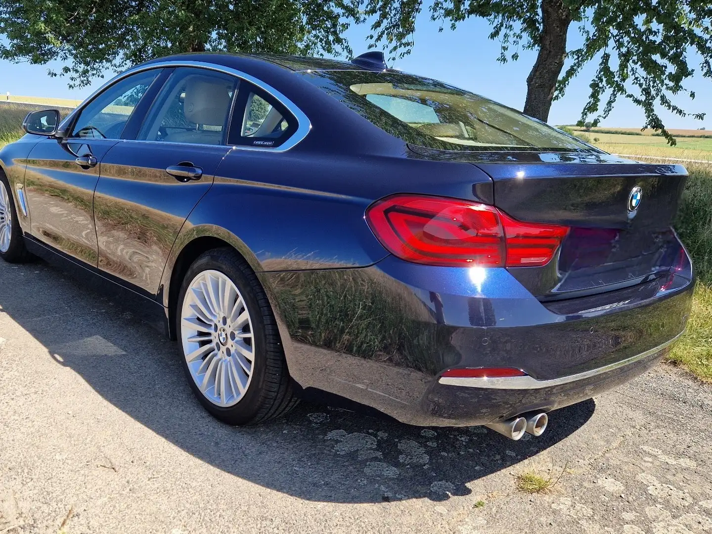 BMW 420 420 i Luxury Line Blau - 2