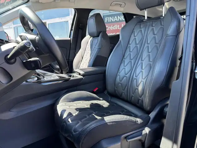 Peugeot 3008 view 8