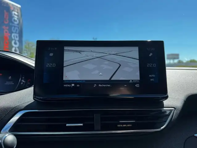 Peugeot 3008 view 13