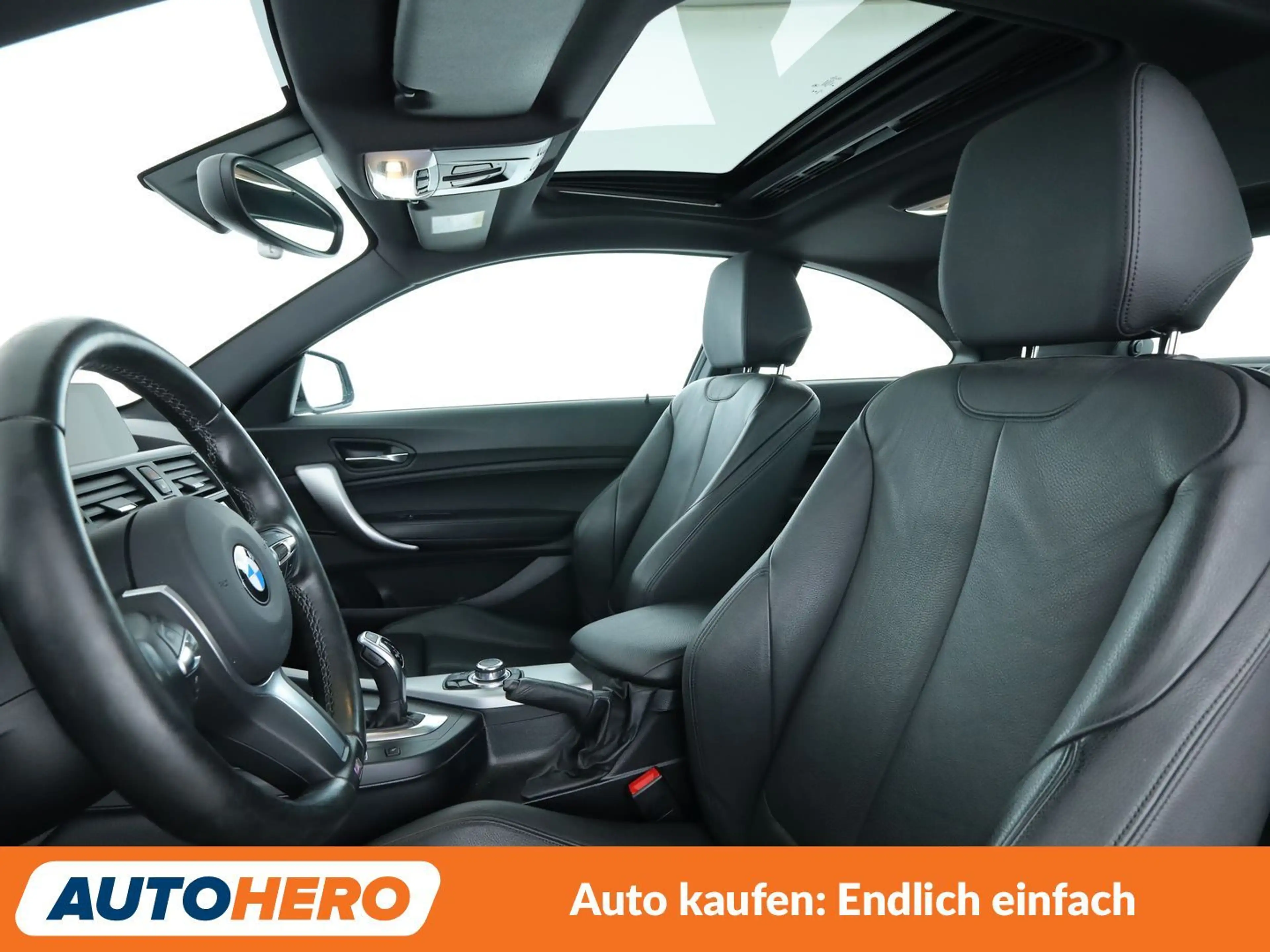 BMW M2 M235i Aut.*NAVI*TEMPO*XENON*CAM*SHZ*PDC* — photo 10