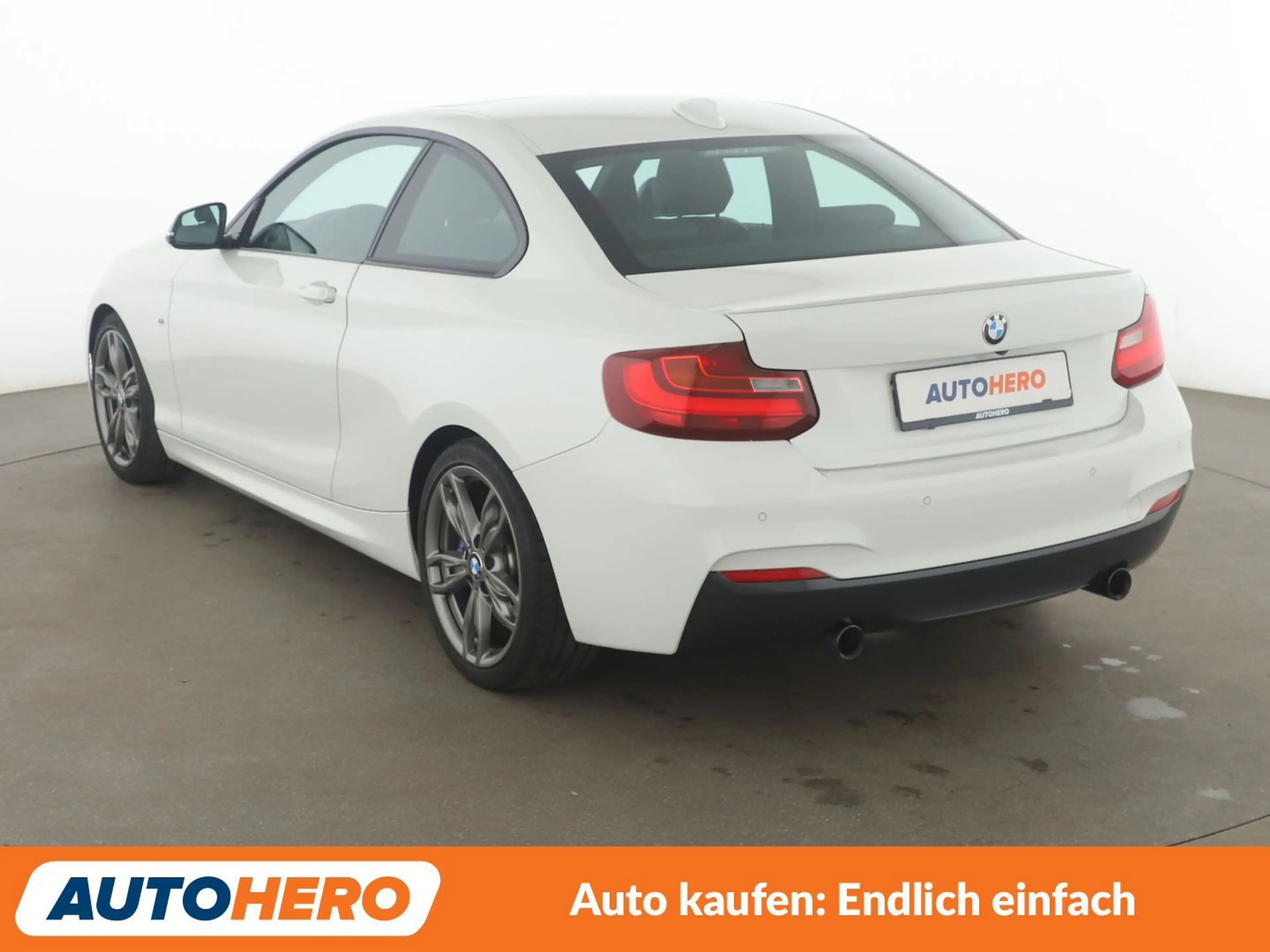 BMW M2 M235i Aut.*NAVI*TEMPO*XENON*CAM*SHZ*PDC* — photo 4