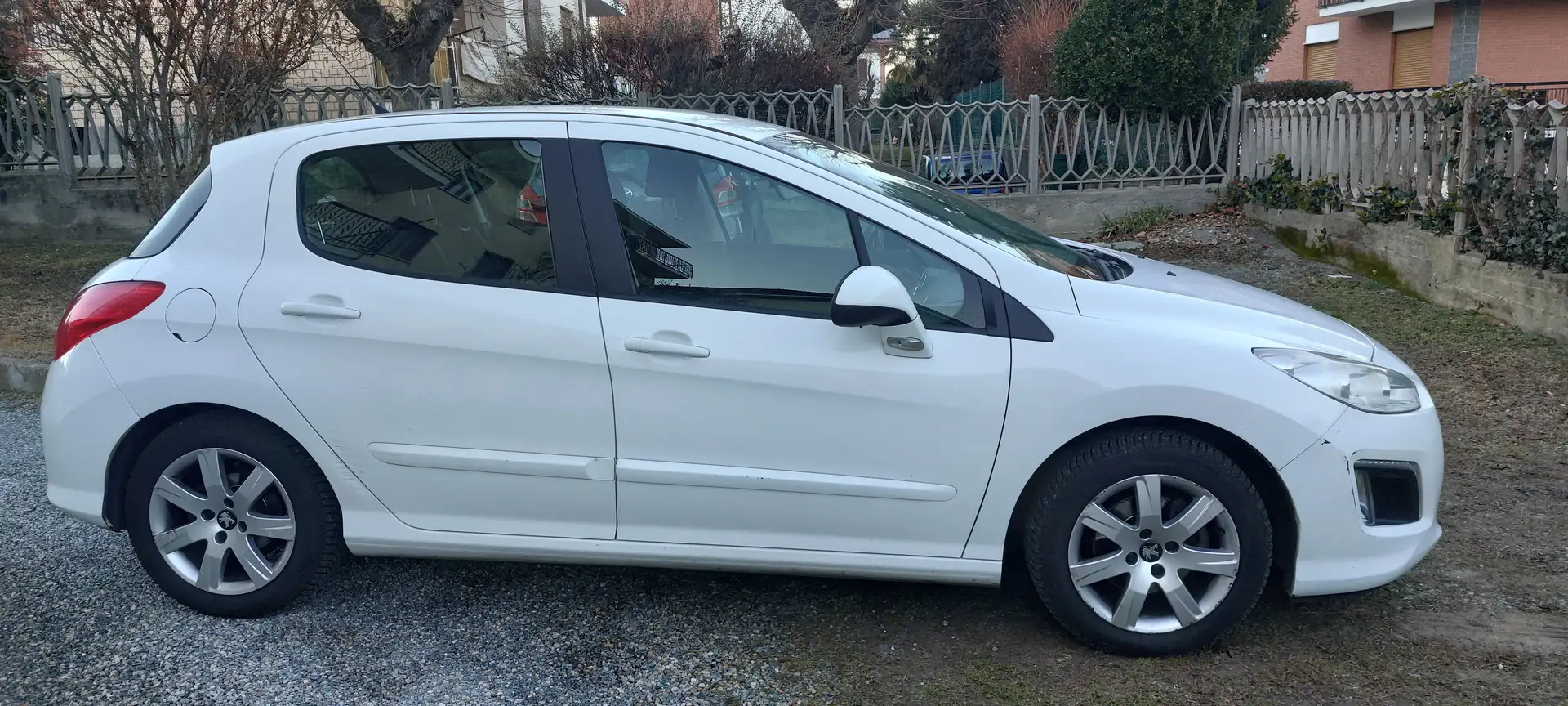 Peugeot 308 308 I 2007 5p 1.6 hdi 8v Access fap Alb - 1