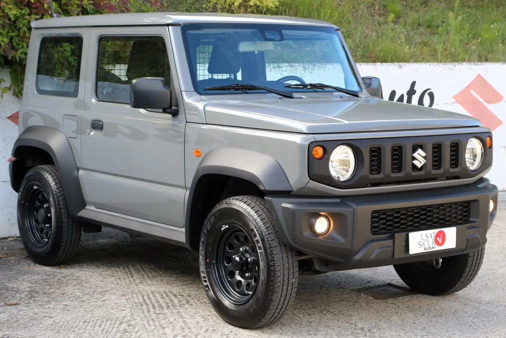 Suzuki Jimny 1.5 PRO VAN 4X4 ALLGRIPP Gris - 2