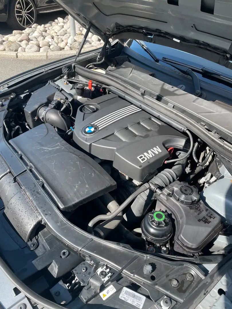 BMW X1 X1 2.0 d sDrive18 Grijs - 1