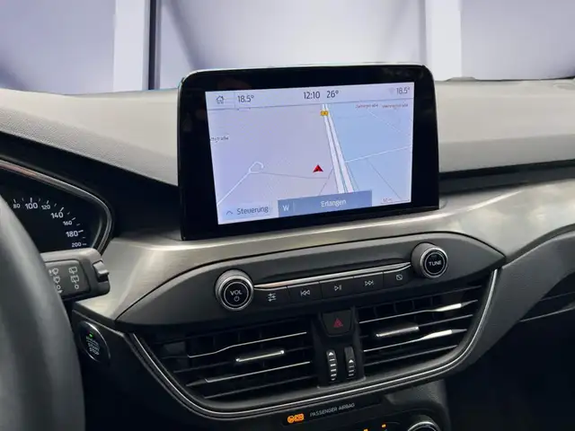 Ford Focus view 14