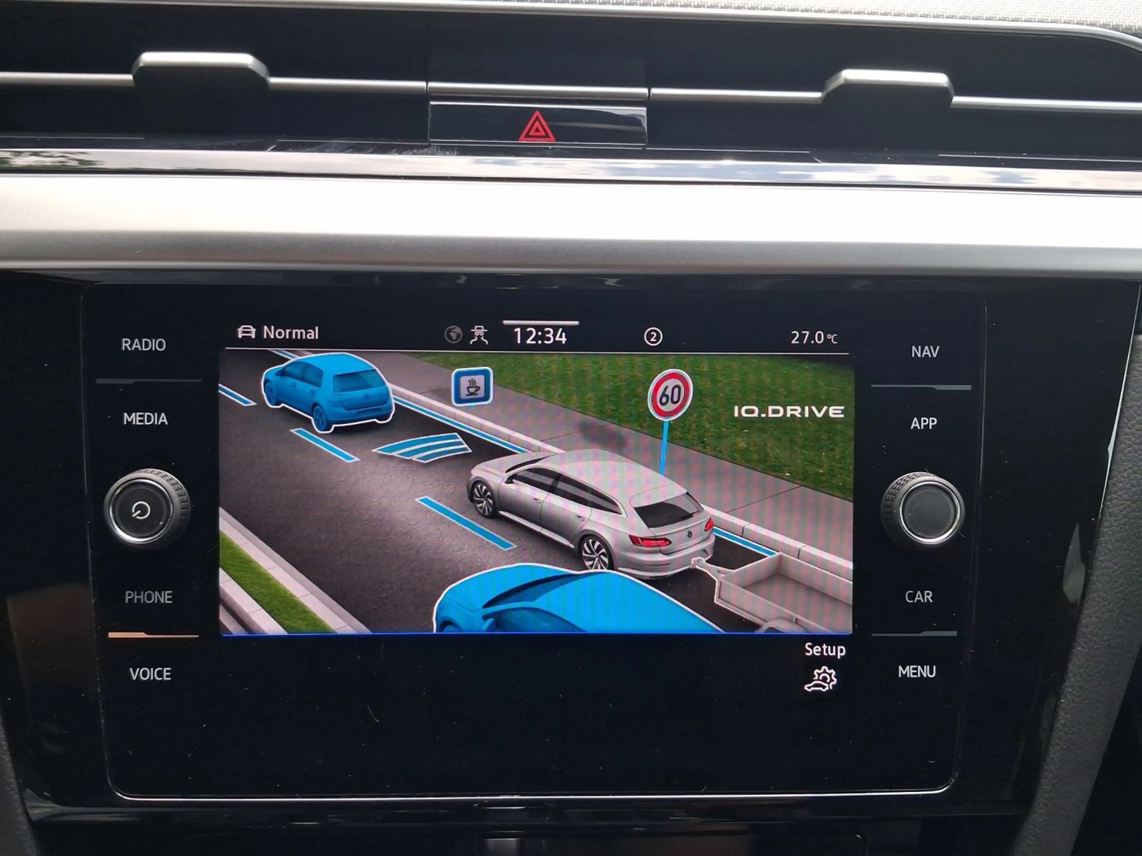 Volkswagen Arteon 2.0 TDI R-LINE DCC PANO — photo 14