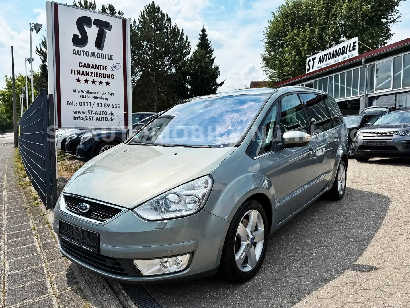Ford Galaxy 2.0 TDCi Titanium*7-SITZ*PANORAMA*AHK*PDC Gris - 1