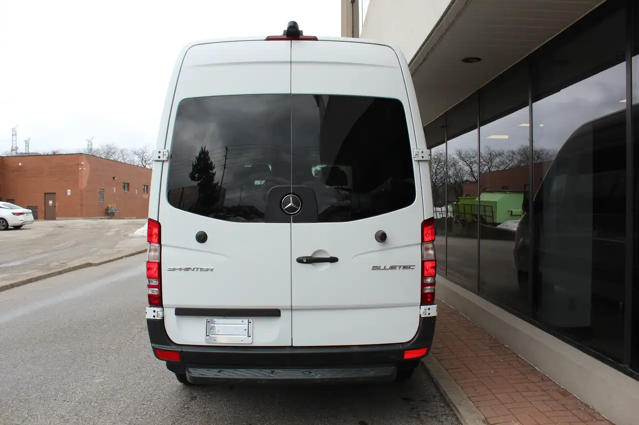Mercedes-Benz Sprinter снимка Mercedes-Benz Sprinter