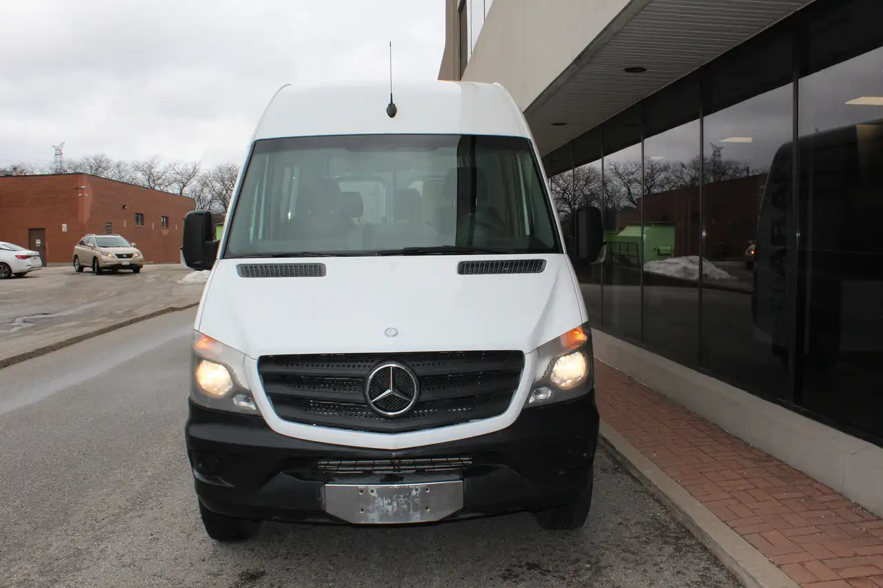 Mercedes-Benz Sprinter снимка Mercedes-Benz Sprinter