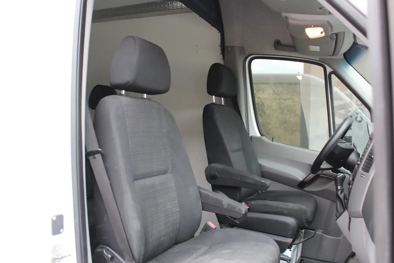 Mercedes-Benz Sprinter снимка Mercedes-Benz Sprinter