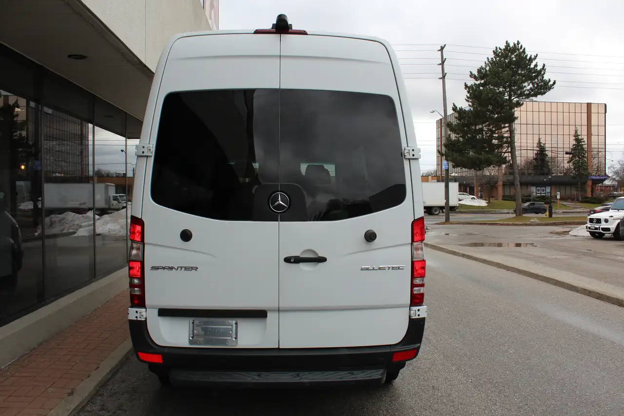 Mercedes-Benz Sprinter снимка Mercedes-Benz Sprinter