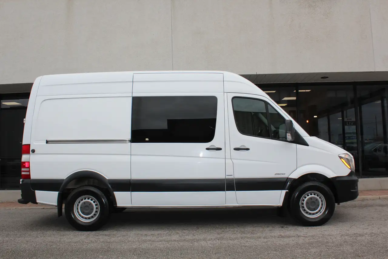 Mercedes-Benz Sprinter снимка Mercedes-Benz Sprinter