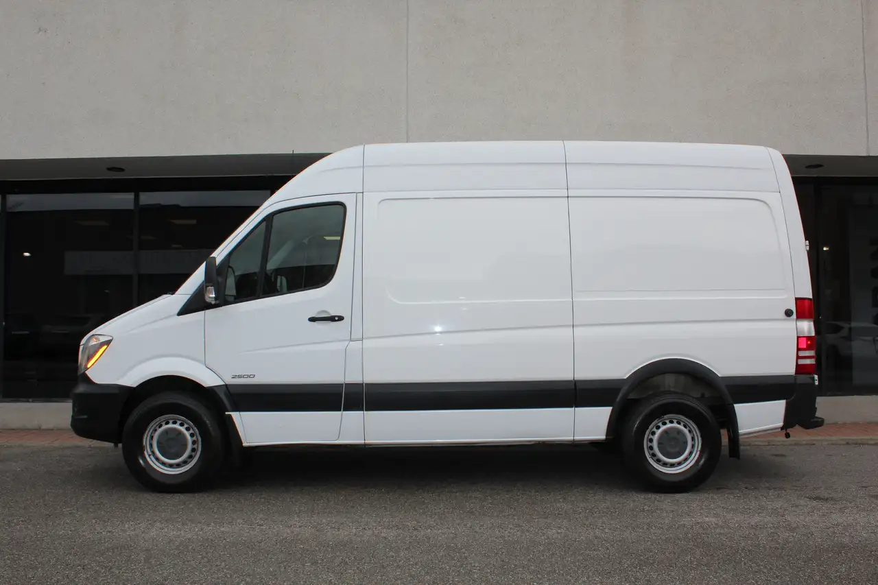 Mercedes-Benz Sprinter снимка Mercedes-Benz Sprinter