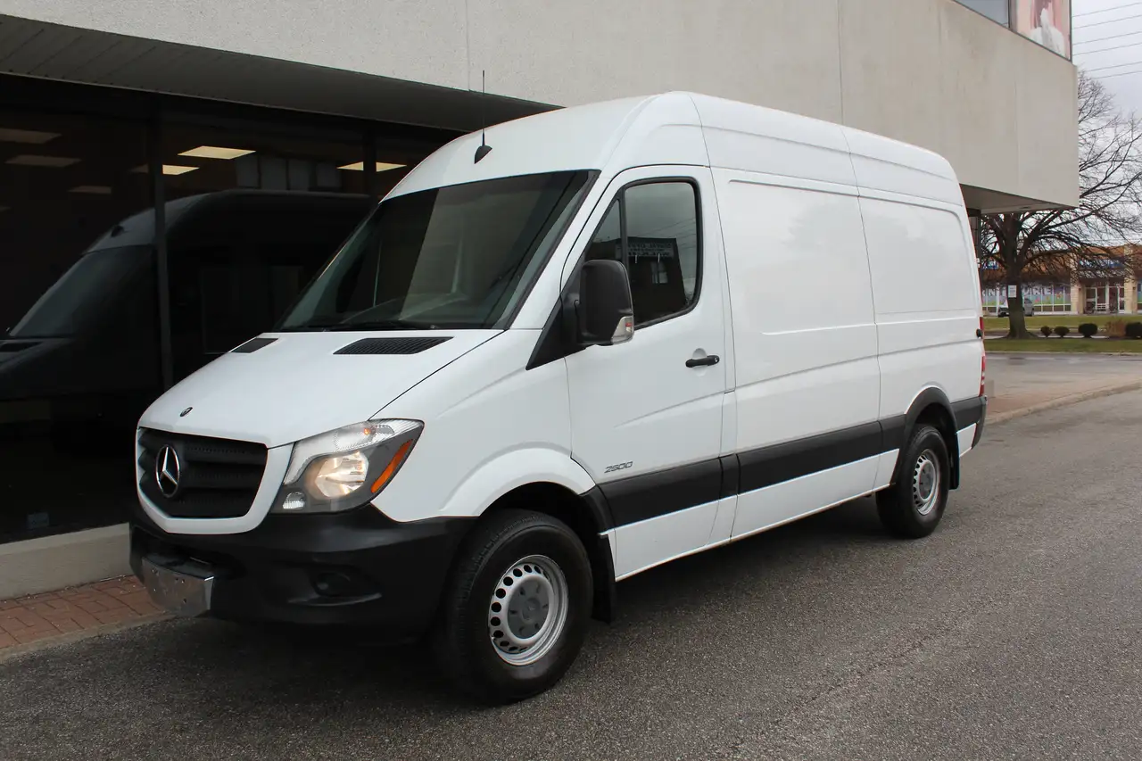 Mercedes-Benz Sprinter снимка Mercedes-Benz Sprinter