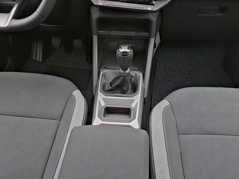 Dacia Bigster Journey mild hybrid 140 — photo 12