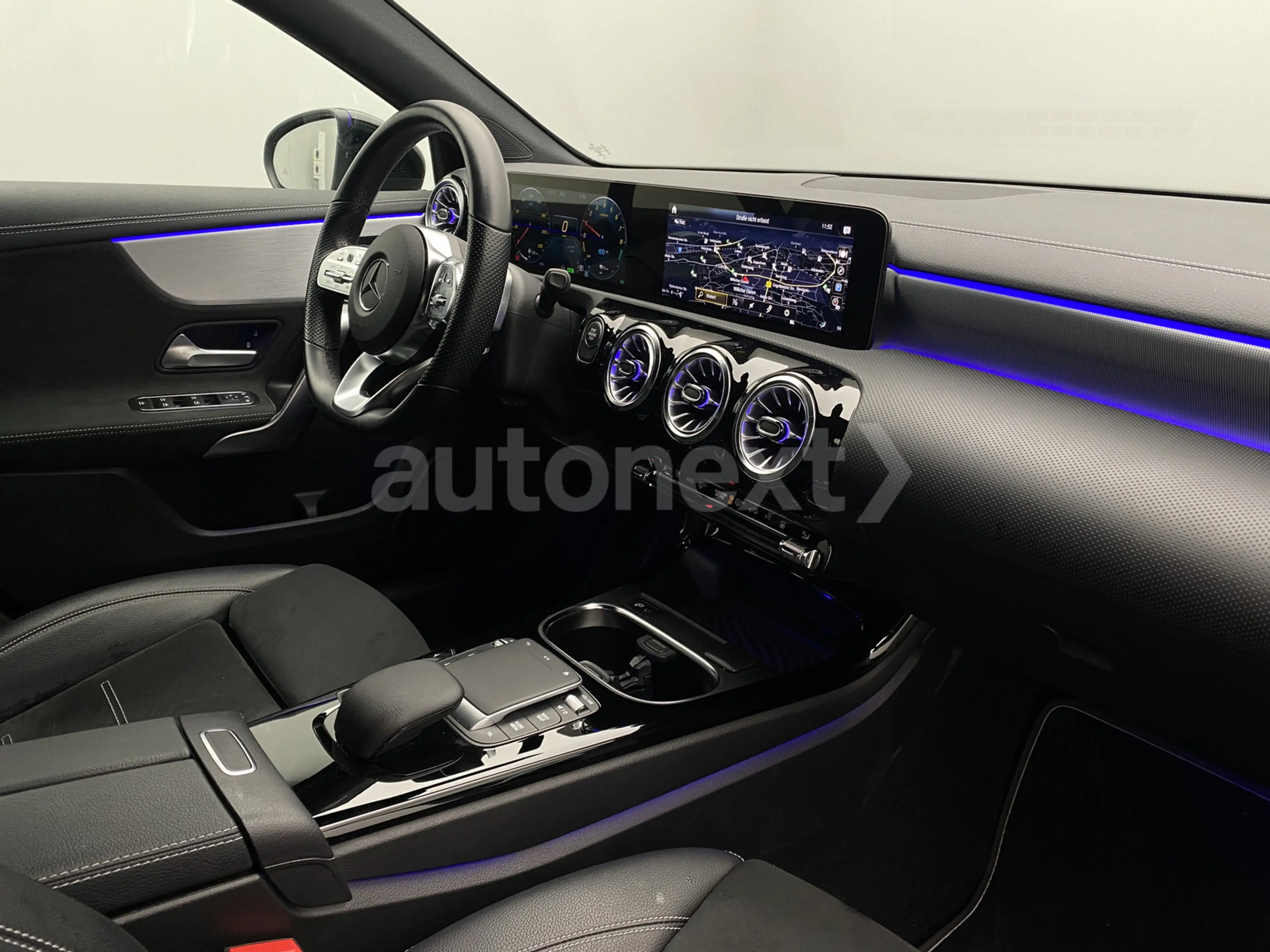 Mercedes-Benz A 250 e *2x AMG Line+Night* Multibeam+Distronic (0939) — photo 14