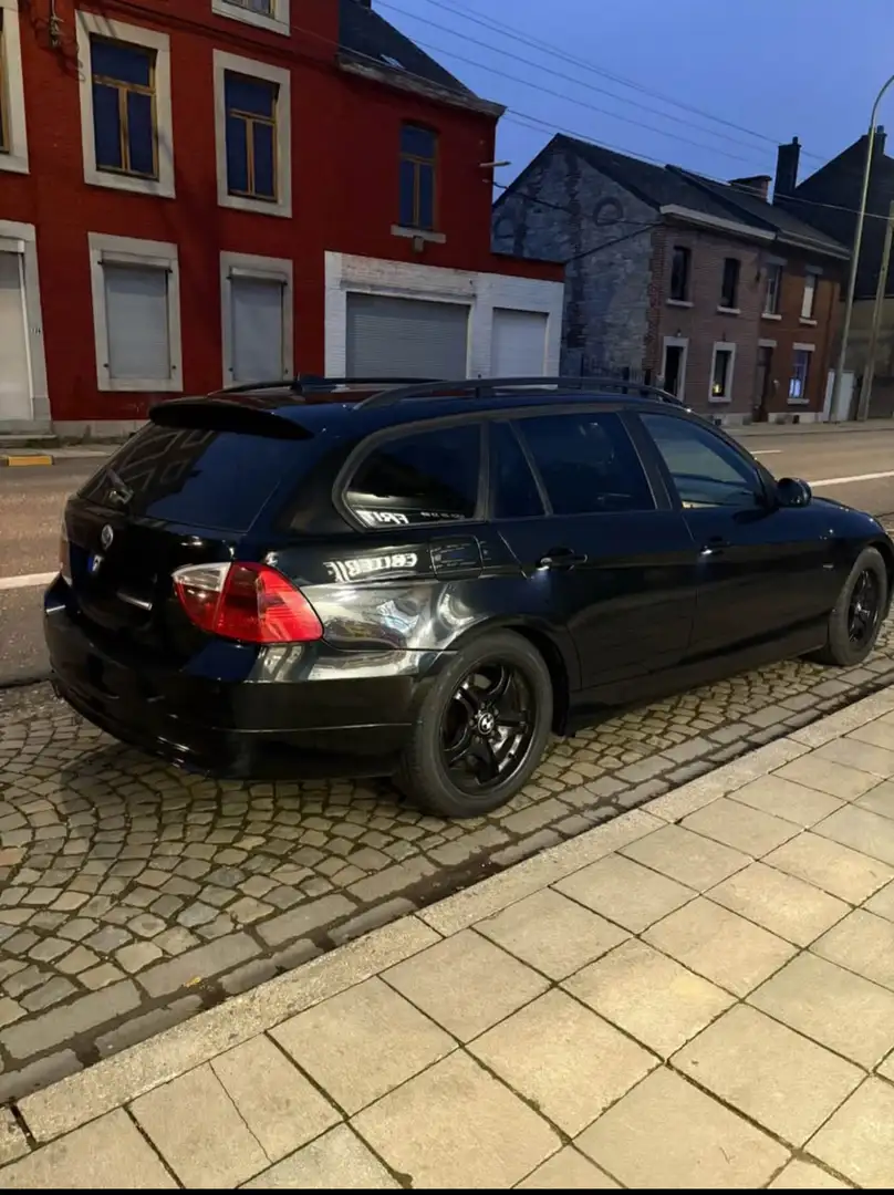 BMW 318 Touring d - 2