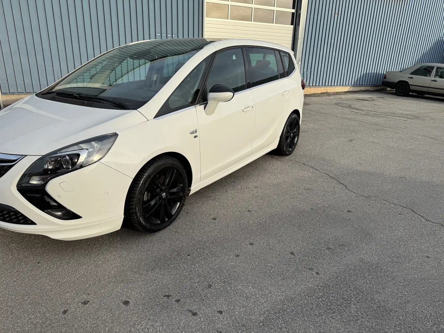 Opel Zafira Tourer 2,0 CDTI Ecotec Sport Aut. OPC Line, 7 sitze - 1