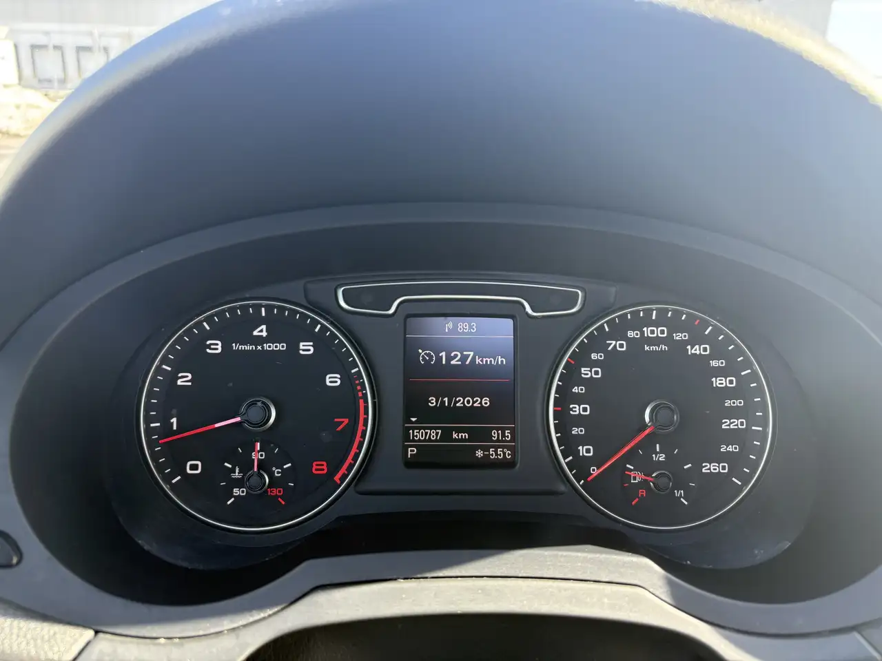 Audi Q3 снимка Audi Q3