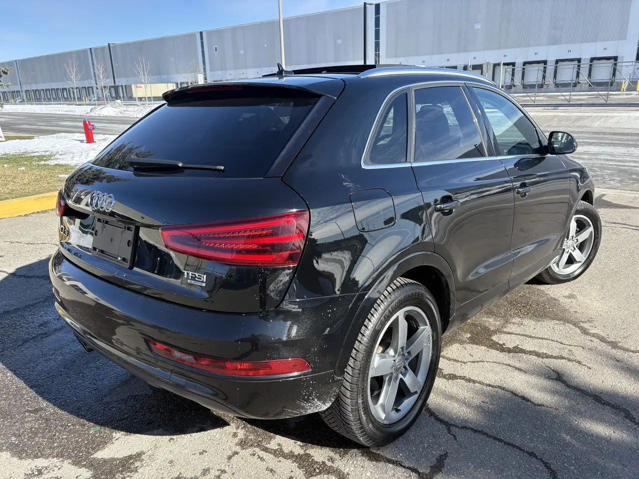 Audi Q3 снимка Audi Q3