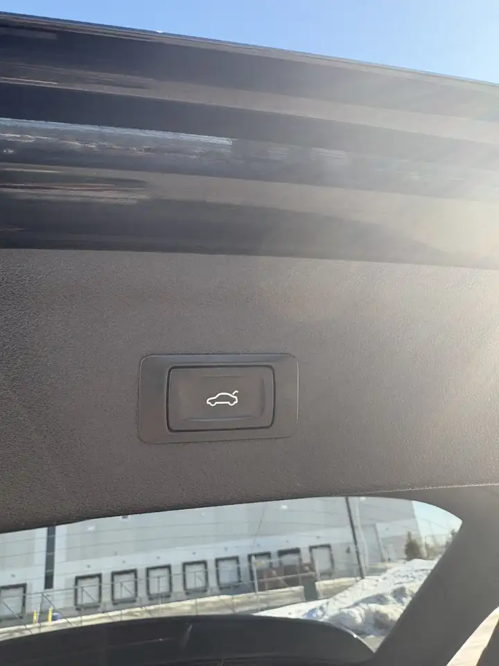Audi Q3 снимка Audi Q3