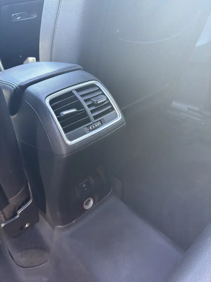 Audi Q3 снимка Audi Q3