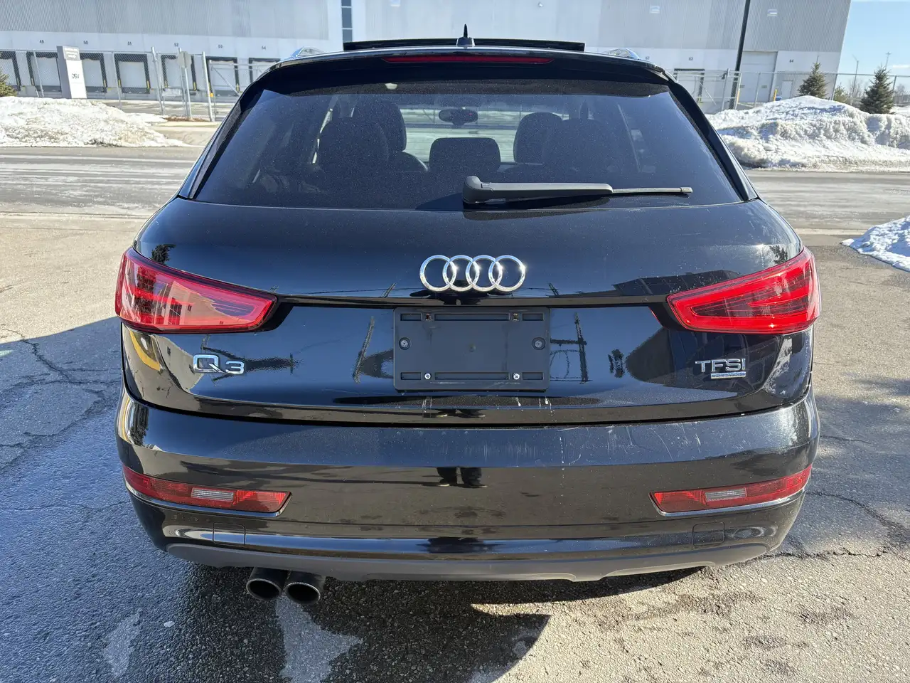 Audi Q3 снимка Audi Q3