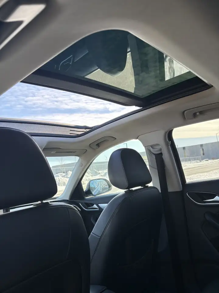 Audi Q3 снимка Audi Q3
