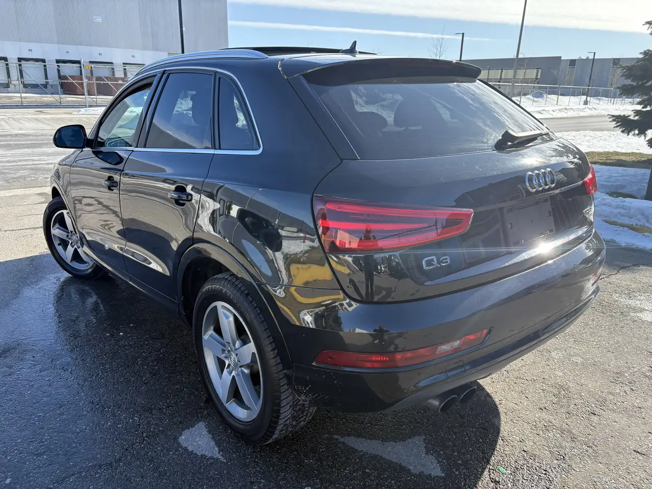 Audi Q3 снимка Audi Q3