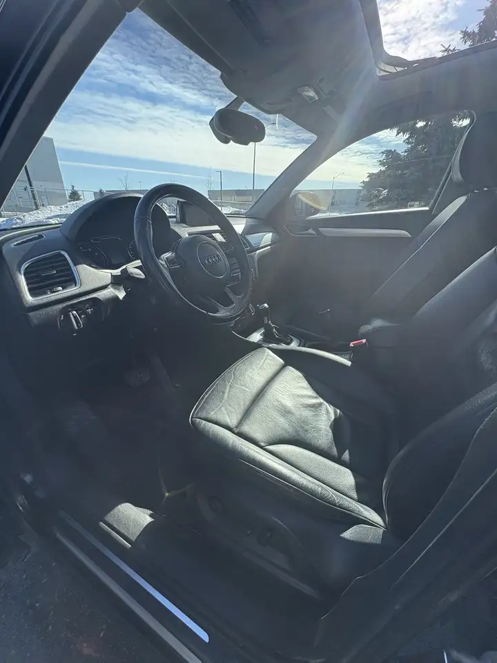 Audi Q3 снимка Audi Q3