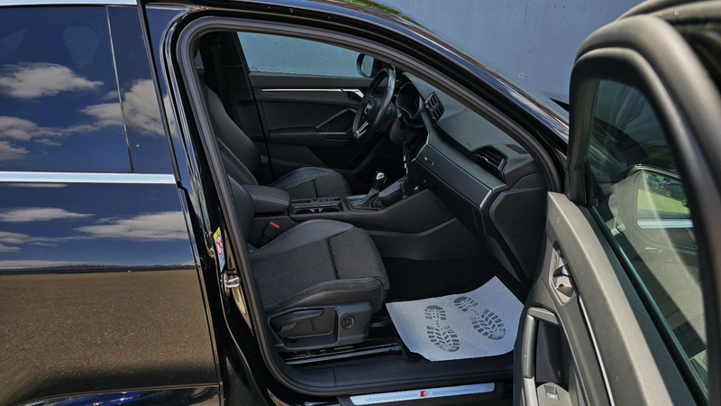 Audi Q3 45 TFSI e S tronic 3x S-Line Pano/Virtual/ACC — photo 7