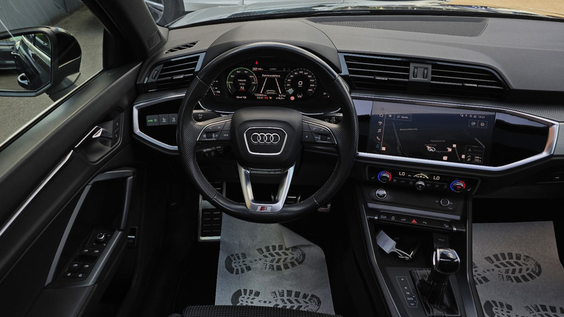 Audi Q3 45 TFSI e S tronic 3x S-Line Pano/Virtual/ACC — photo 5