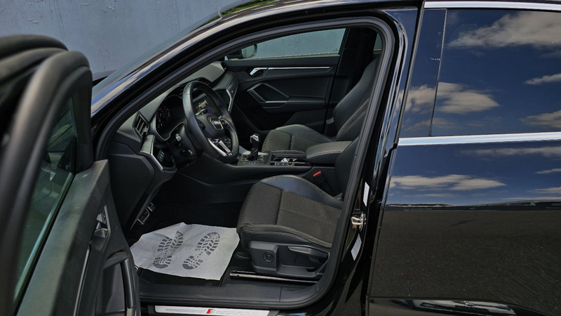 Audi Q3 45 TFSI e S tronic 3x S-Line Pano/Virtual/ACC — photo 6