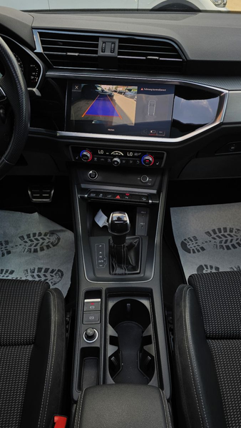 Audi Q3 45 TFSI e S tronic 3x S-Line Pano/Virtual/ACC — photo 11