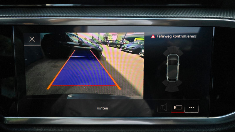 Audi Q3 45 TFSI e S tronic 3x S-Line Pano/Virtual/ACC — photo 15