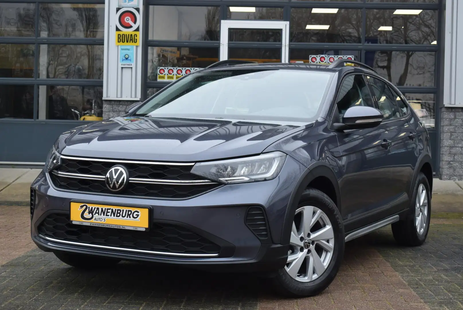 Volkswagen Taigo 1.0 TSI Life Virtueel Cockpit, NAVI/CARPLAY, Airco Grijs - 1