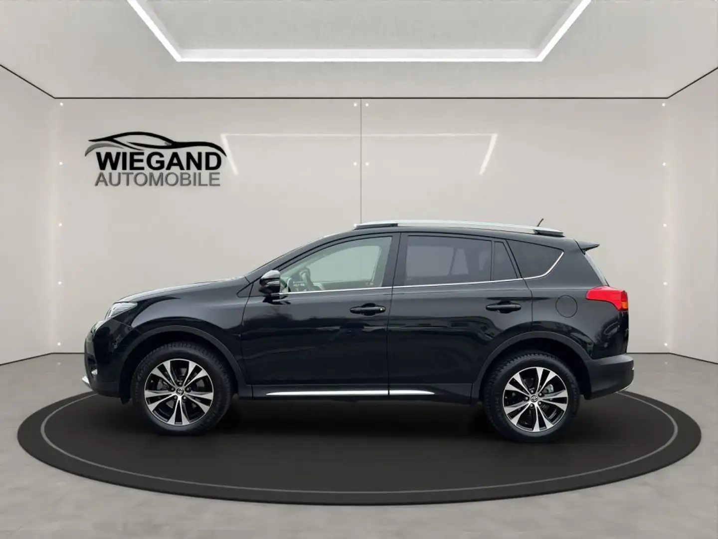 Toyota RAV 4 2.2 D-4D 4x4 Automatik EditionLEDER+RADIO+ Negro - 2